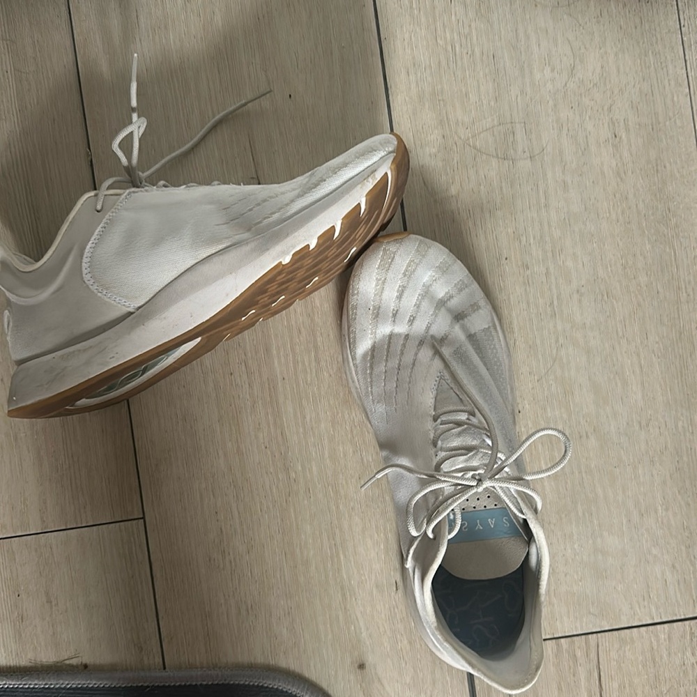 Women's Athletic Shoes - White